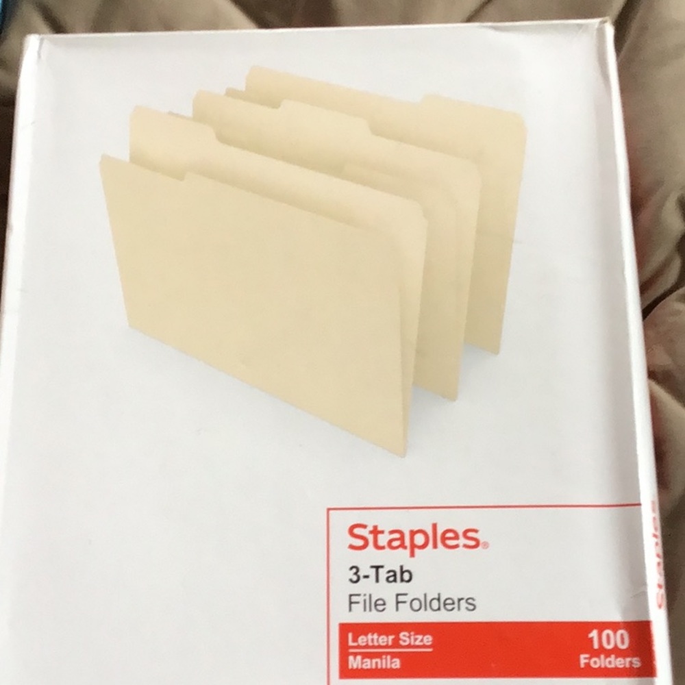 Staples Box of Manila File Folders 1/3 Cut